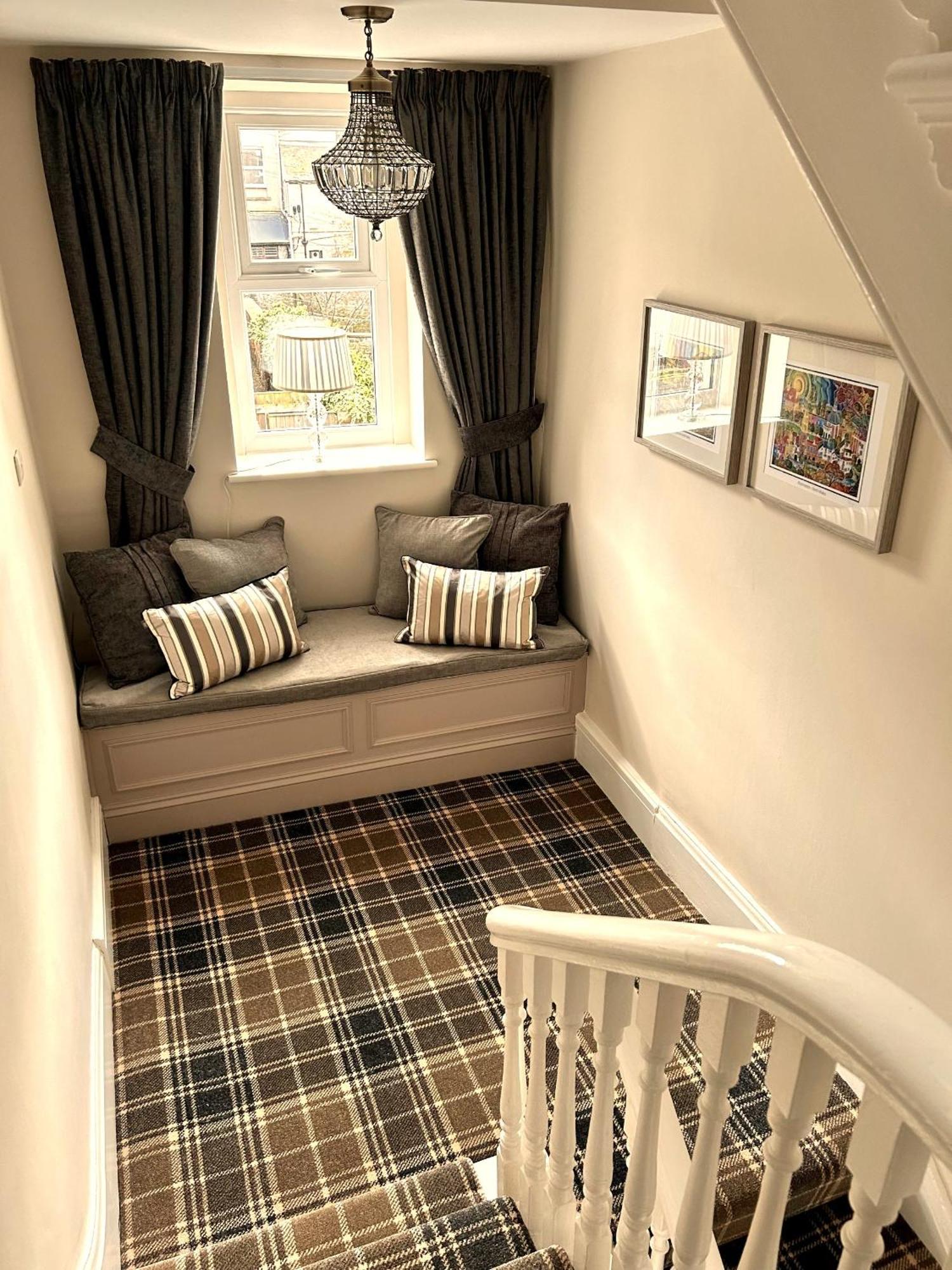 Apartment Willesden, 2, A Beautifully Furnished And Spacious Located In The Heart Of