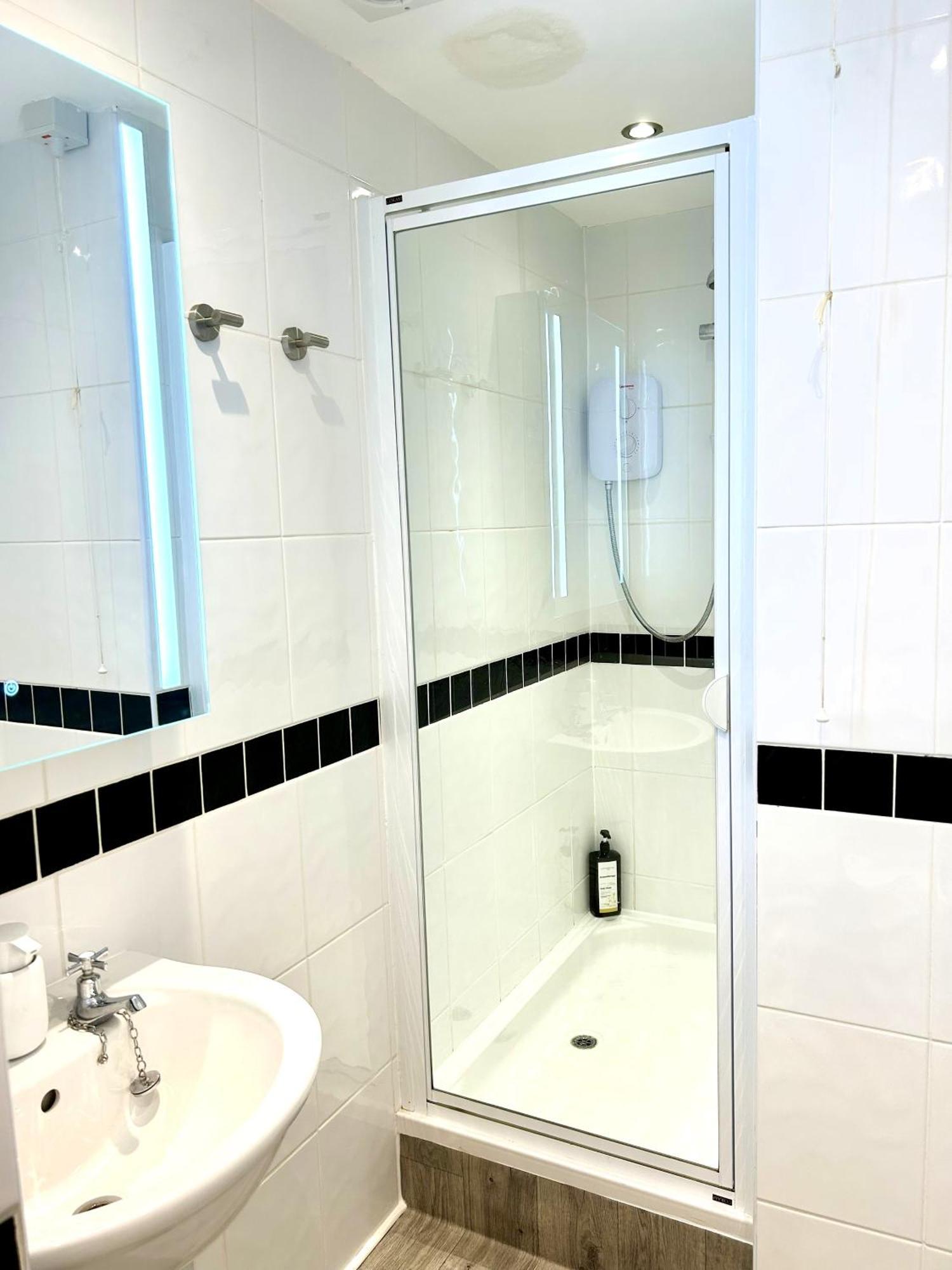 Apartment Willesden, 2, A Beautifully Furnished And Spacious Located In The Heart Of Llandudno