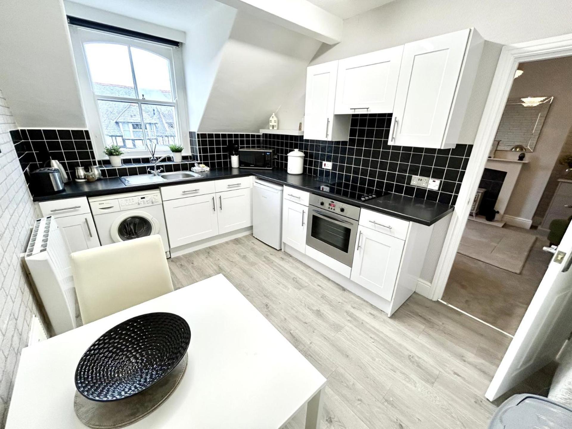 Willesden, 2, A Beautifully Furnished And Spacious Located In The Heart Of Apartment